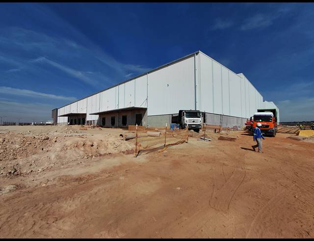 10,088M² WAREHOUSE TO LET IN GLEN MARAIS